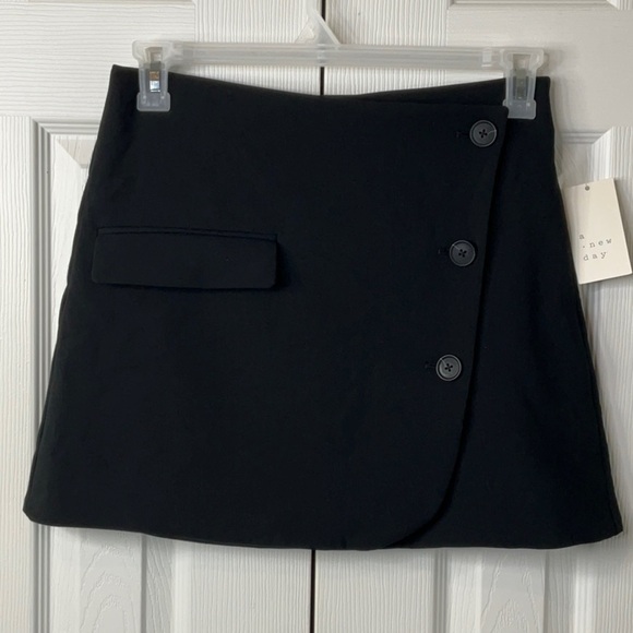 A New Day Women's Tailored Mini
Skirt, Size 6 - Picture 2 of 8